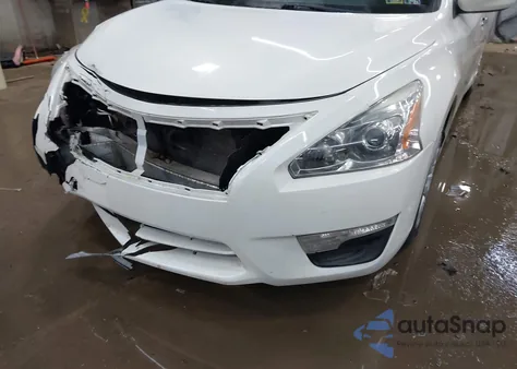 2015 Nissan Altima 2.5/2.5 S/2.5 Sl/2.5 Sv z USA, uszkodzony, nr VIN 1N4AL3AP8FN320855